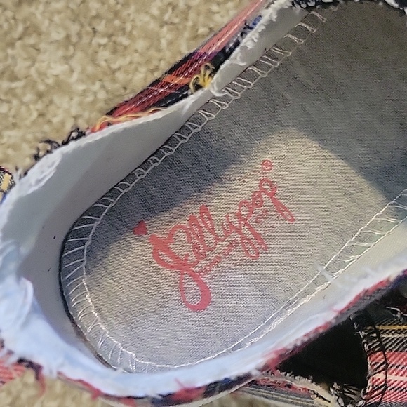 Slide on sneakers - Picture 2 of 3